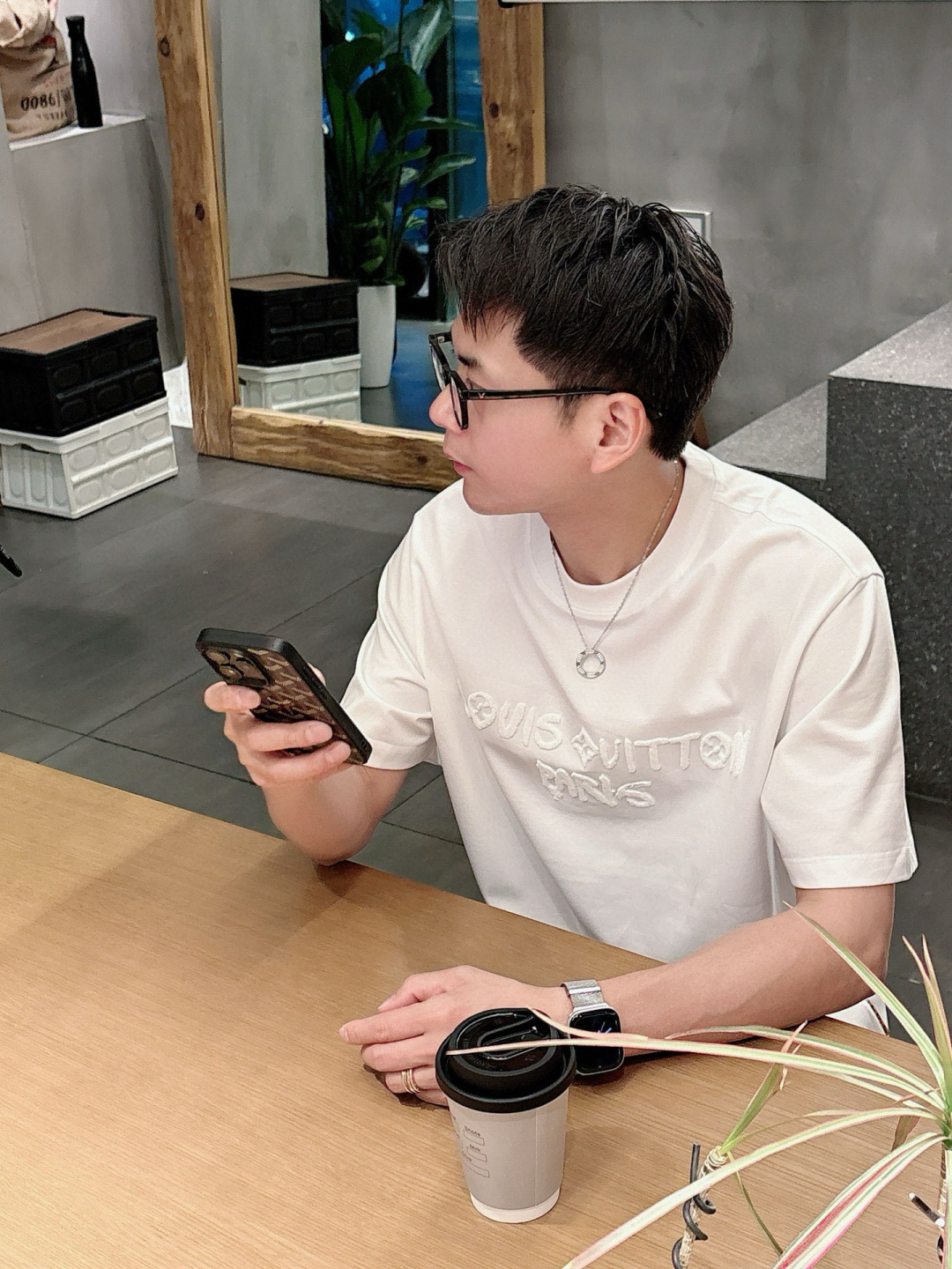 驴家短袖系列季度：2025春夏颜色：黑色 白色 铁灰尺码: m-5xL版型：微阔版型克重：160克重 成