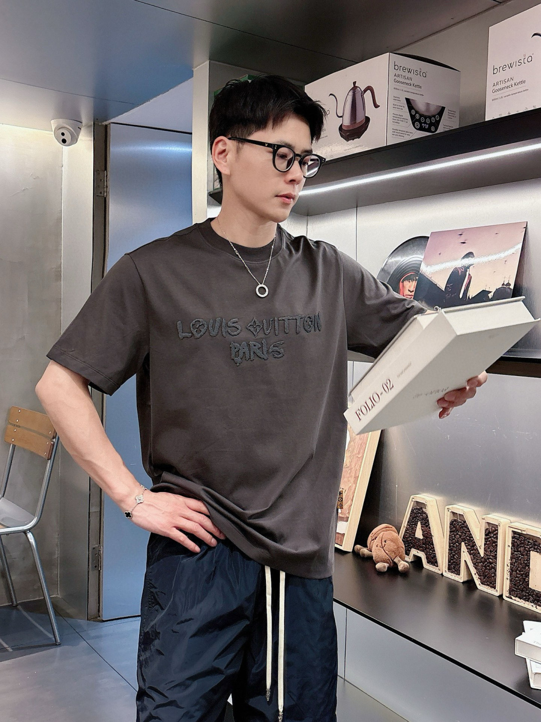 驴家短袖系列季度：2025春夏颜色：黑色 白色 铁灰尺码: m-5xL版型：微阔版型克重：160克重 成