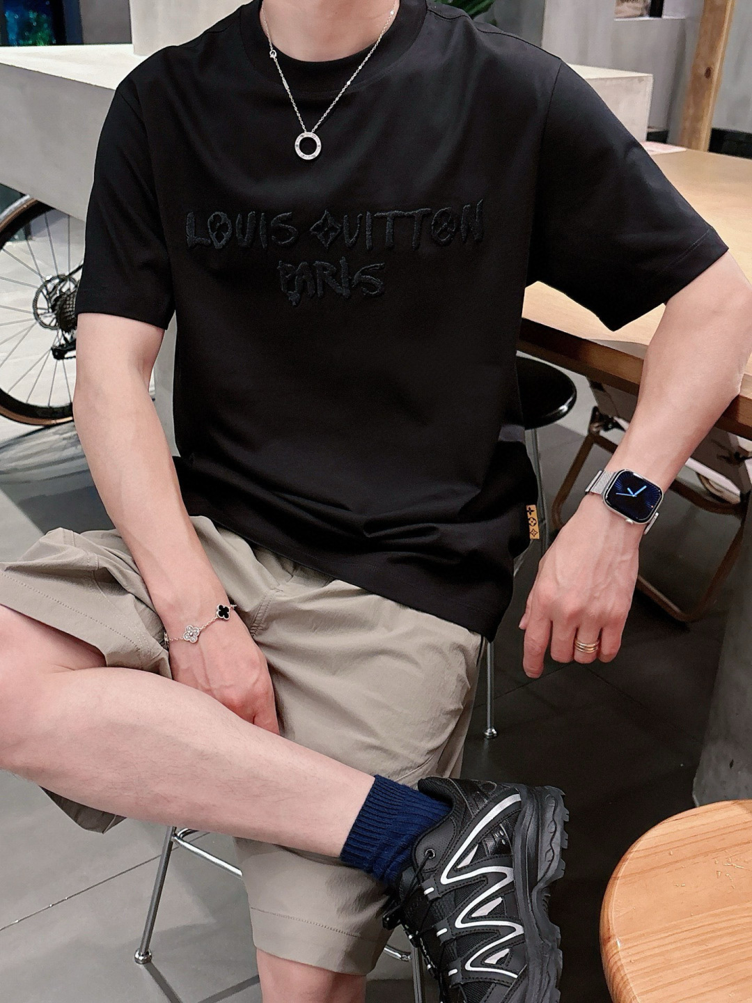 驴家短袖系列季度：2025春夏颜色：黑色 白色 铁灰尺码: m-5xL版型：微阔版型克重：160克重 成