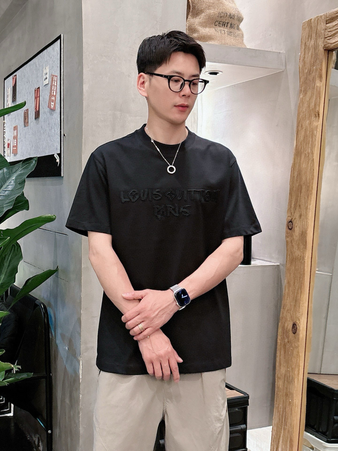 驴家短袖系列季度：2025春夏颜色：黑色 白色 铁灰尺码: m-5xL版型：微阔版型克重：160克重 成