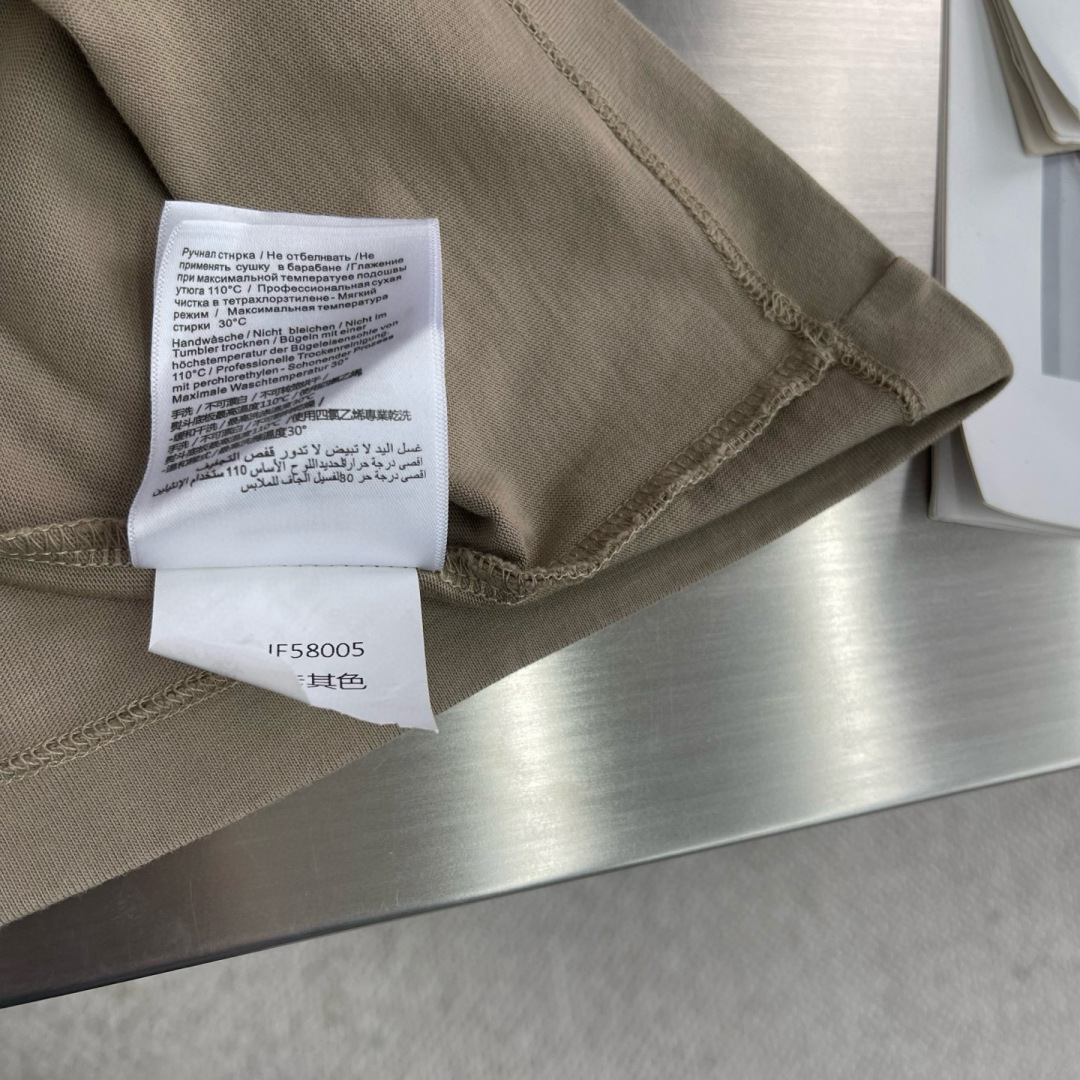 BBR 2025春夏短袖系列尺码: m-5xL版型：微阔版型克重：230克重 潮棉平纹面料成份：100%