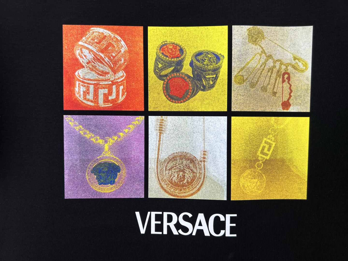 Versace 25夏季新品男士饰有Versace珠宝的多色流行图案数码印花短袖T恤，定制80支双股丝光