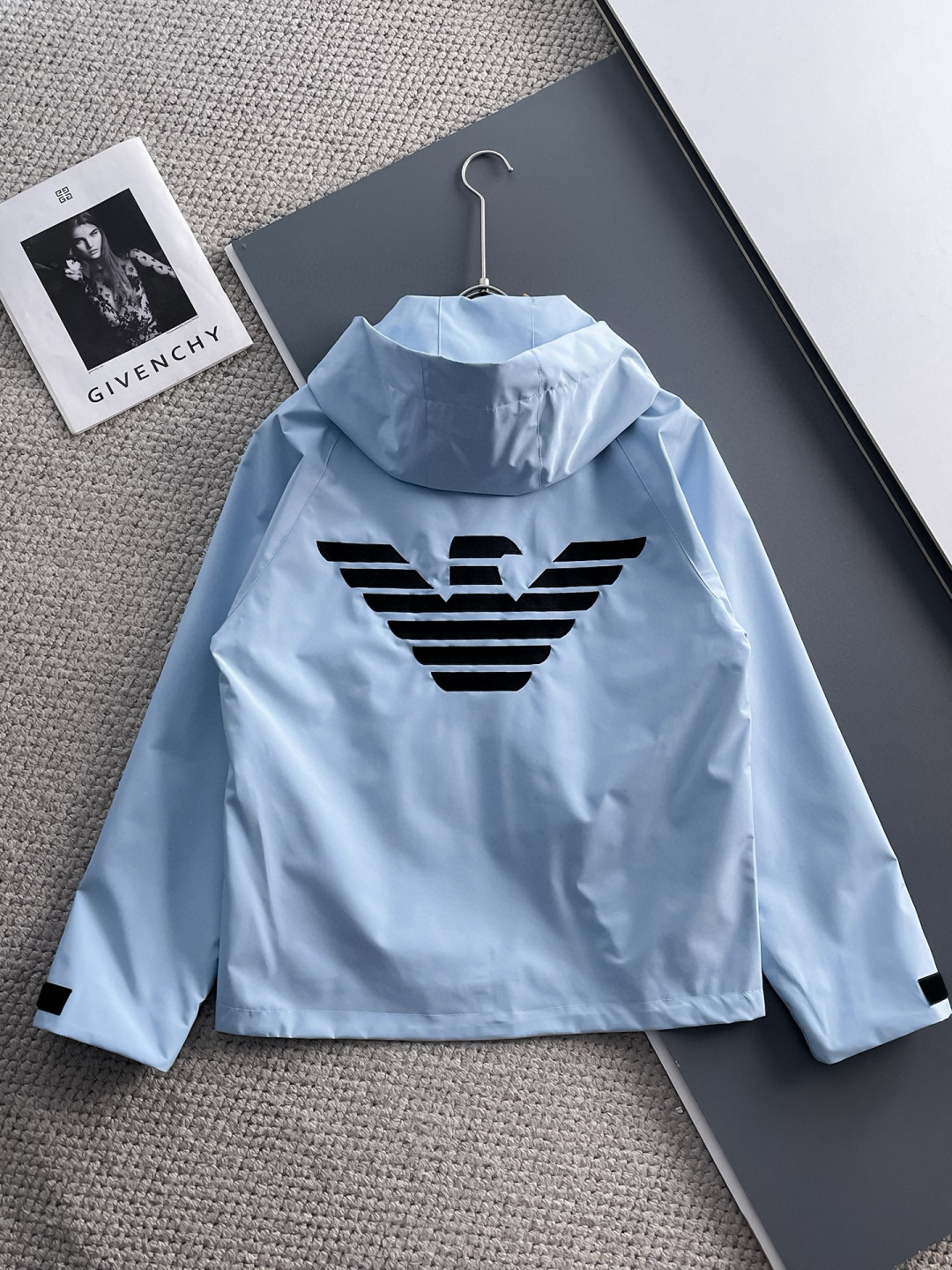 阿玛尼 官网同款，提前发售！2025新款男士夹克外套，原单三标齐全高端版本！带隐藏帽，专柜定制面料 透气