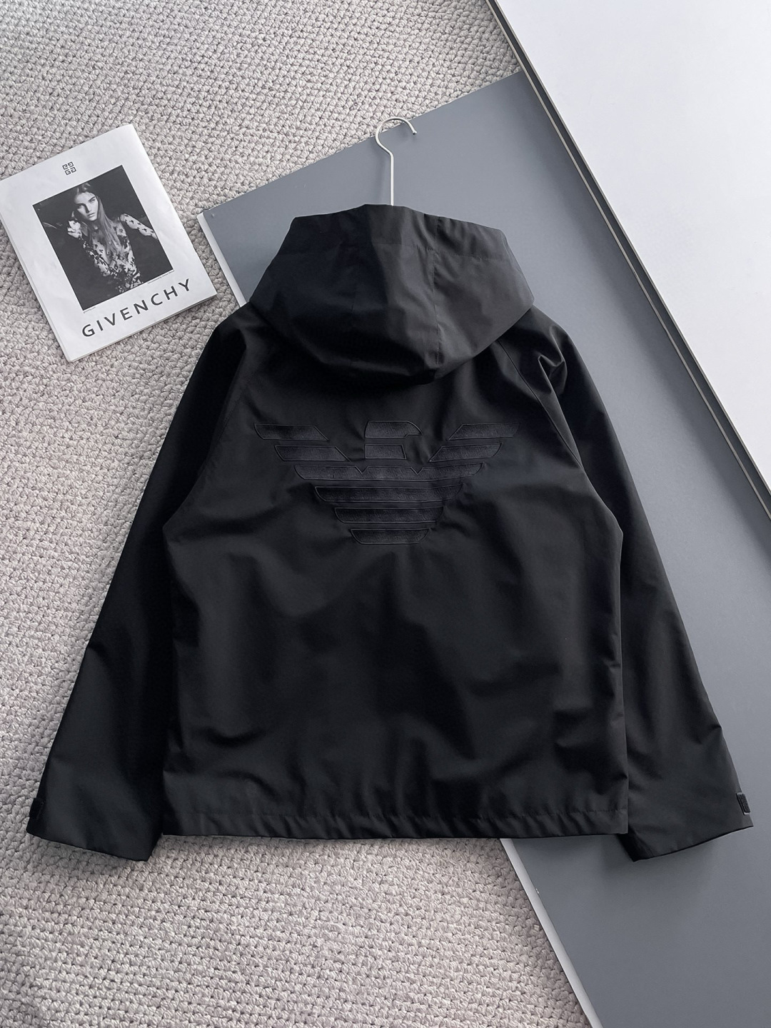 阿玛尼 官网同款，提前发售！2025新款男士夹克外套，原单三标齐全高端版本！带隐藏帽，专柜定制面料 透气