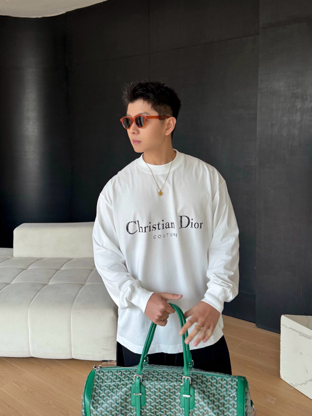 新款秋冬长袖🆕颜色：黑，白码数：S-XL款号：7002