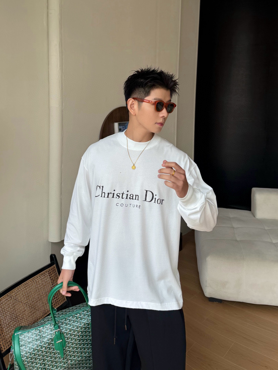 新款秋冬长袖🆕颜色：黑，白码数：S-XL款号：7002