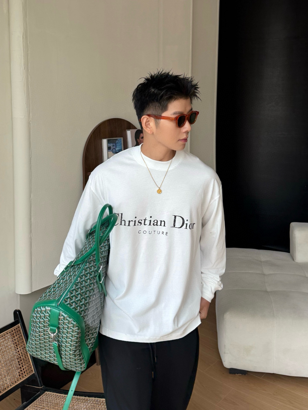 新款秋冬长袖🆕颜色：黑，白码数：S-XL款号：7002