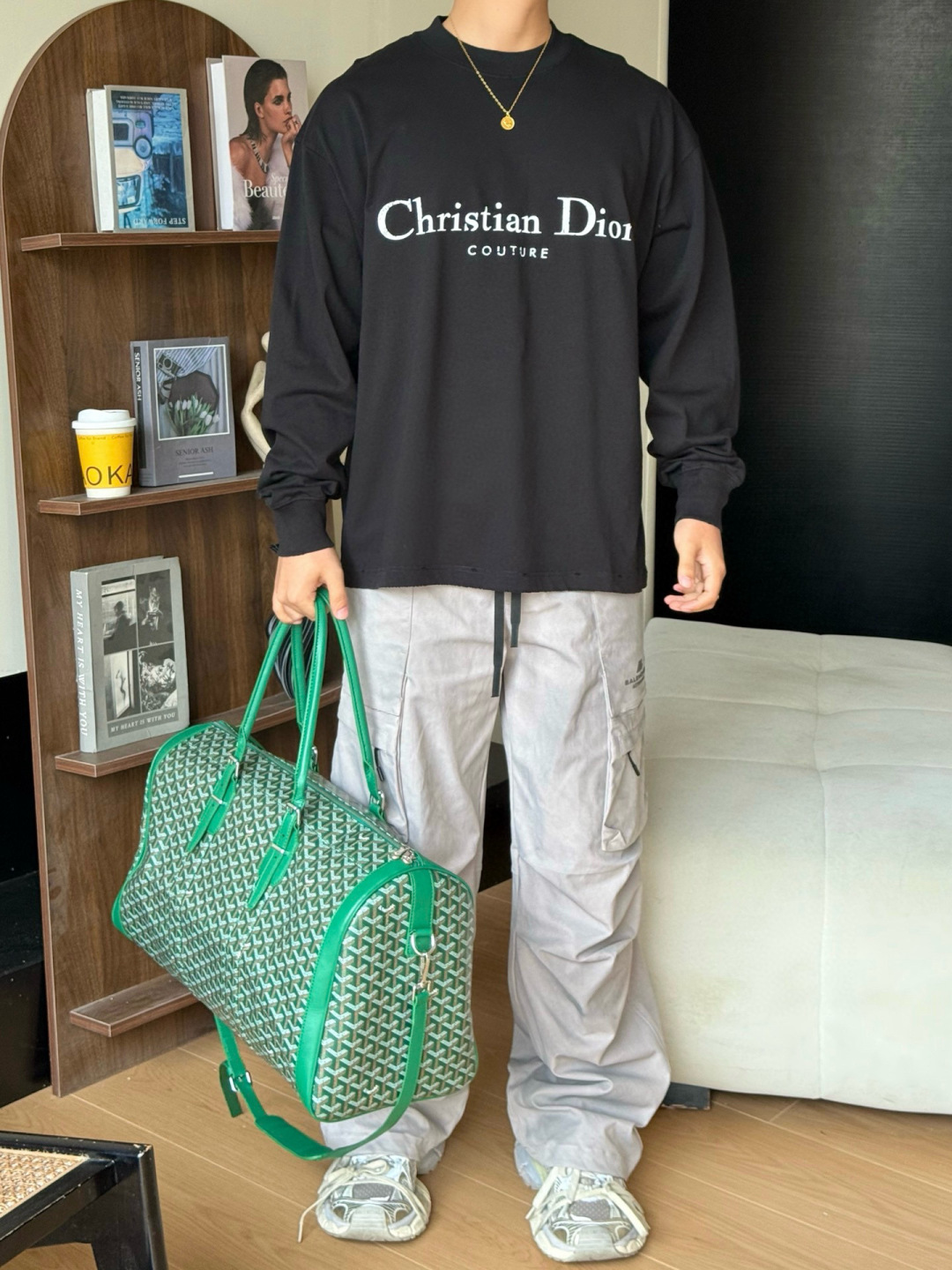 新款秋冬长袖🆕颜色：黑，白码数：S-XL款号：7002