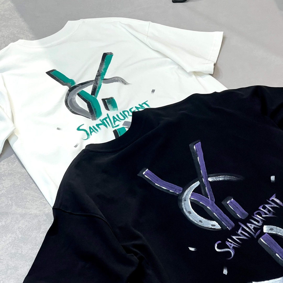 25新款短袖阔版T恤颜色：黑，白尺码：XS-XL