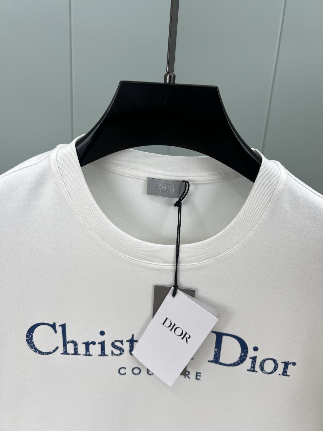 Dior.迪奥 25秋冬新品立体 Christian Dior Couture 字母印花标识加厚面料短袖