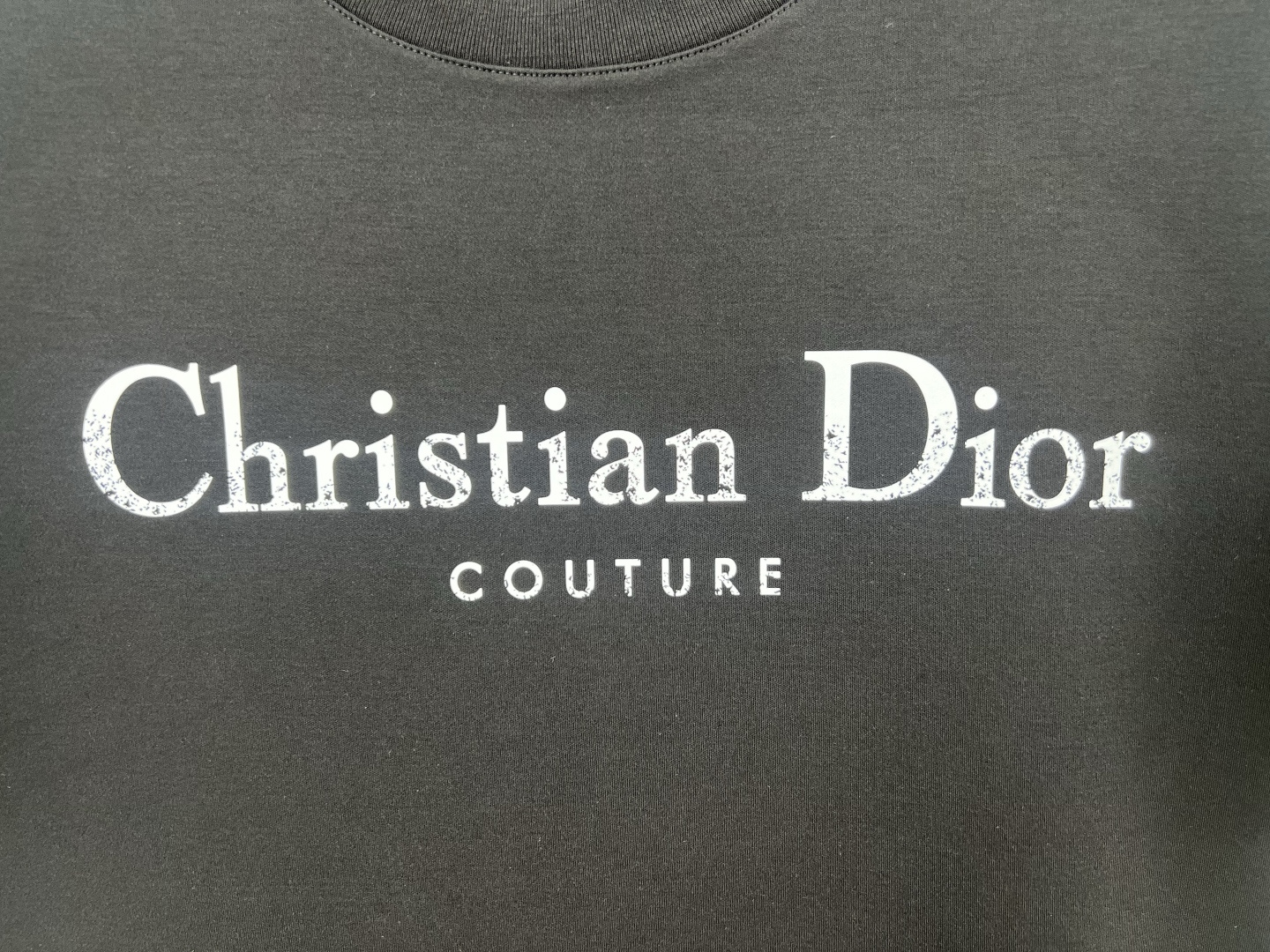 Dior.迪奥 25秋冬新品立体 Christian Dior Couture 字母印花标识加厚面料短袖