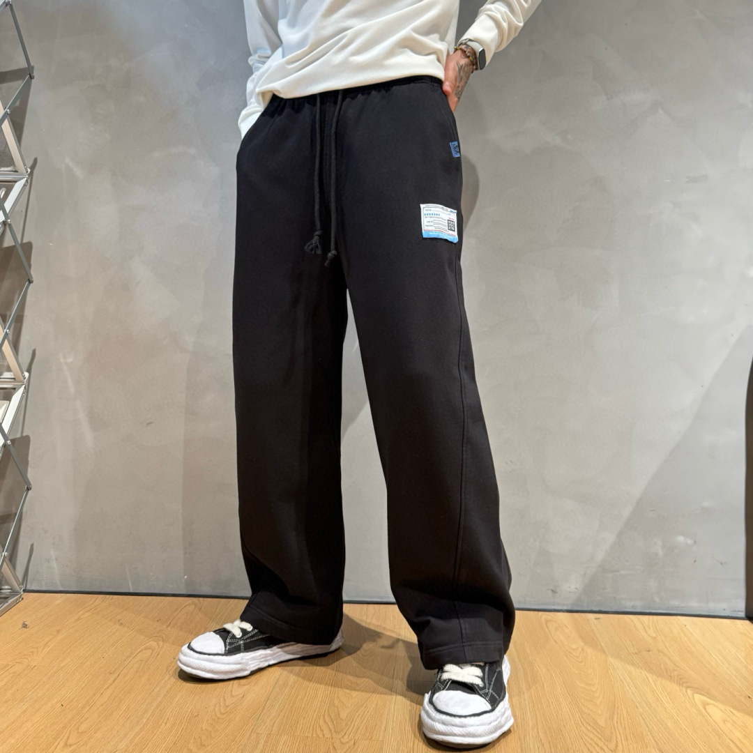 YMM🌟秋冬新款休闲裤🆕采用480克毛圈底面料，具有质感，松紧腰带设计，超级时尚洋气！码数：M-2XL 