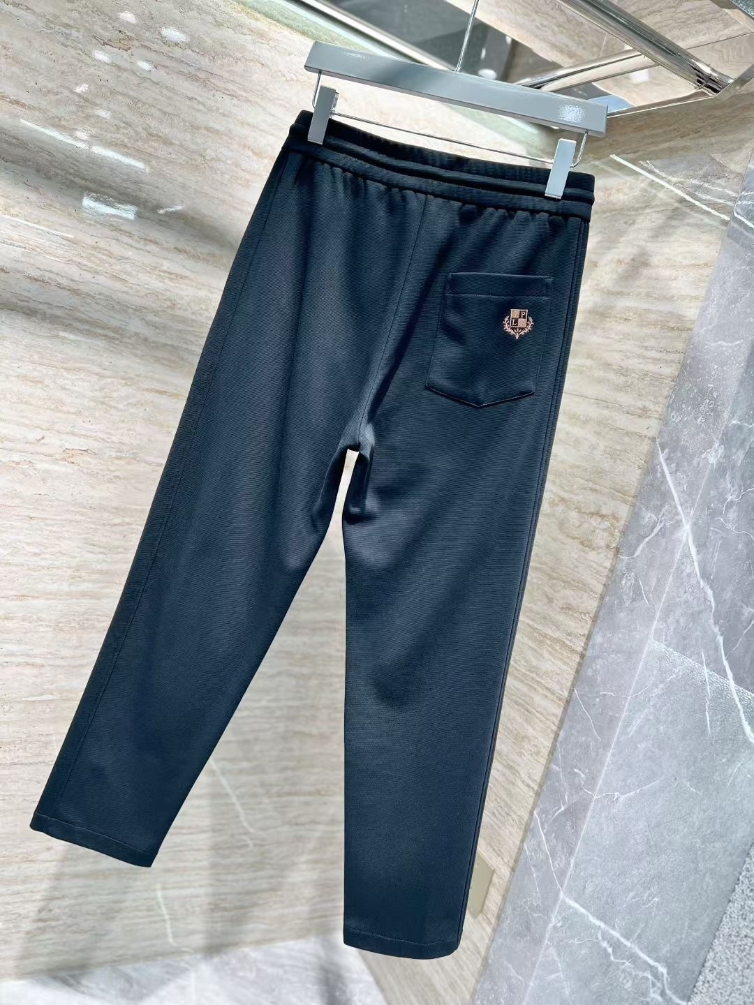 lP🆕 𝟏𝟗𝟖𝟎秋冬上新刺绣休闲裤 高端A级精梳棉面料 码数: 𝟐𝟗-𝟑𝟖