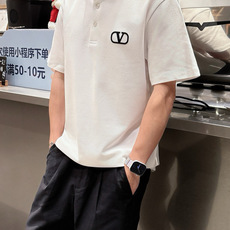 VLTN 2025春夏系列翻领T恤尺码:M-3XL 微阔版型P.S:385克重棉四角珠地面料,面料布 VLTN 2025春夏系列翻领T恤尺码:M-3XL 微阔版型P.S:385克重棉四角珠地面料,面料布