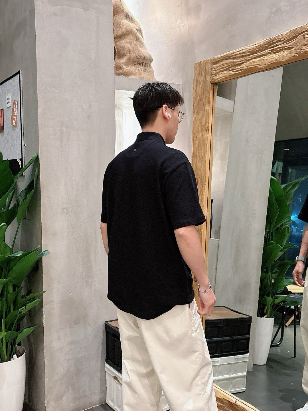 VLTN   2025春夏系列翻领T恤尺码：M-3XL 微阔版型P.S：385克重棉四角珠地面料，面料布