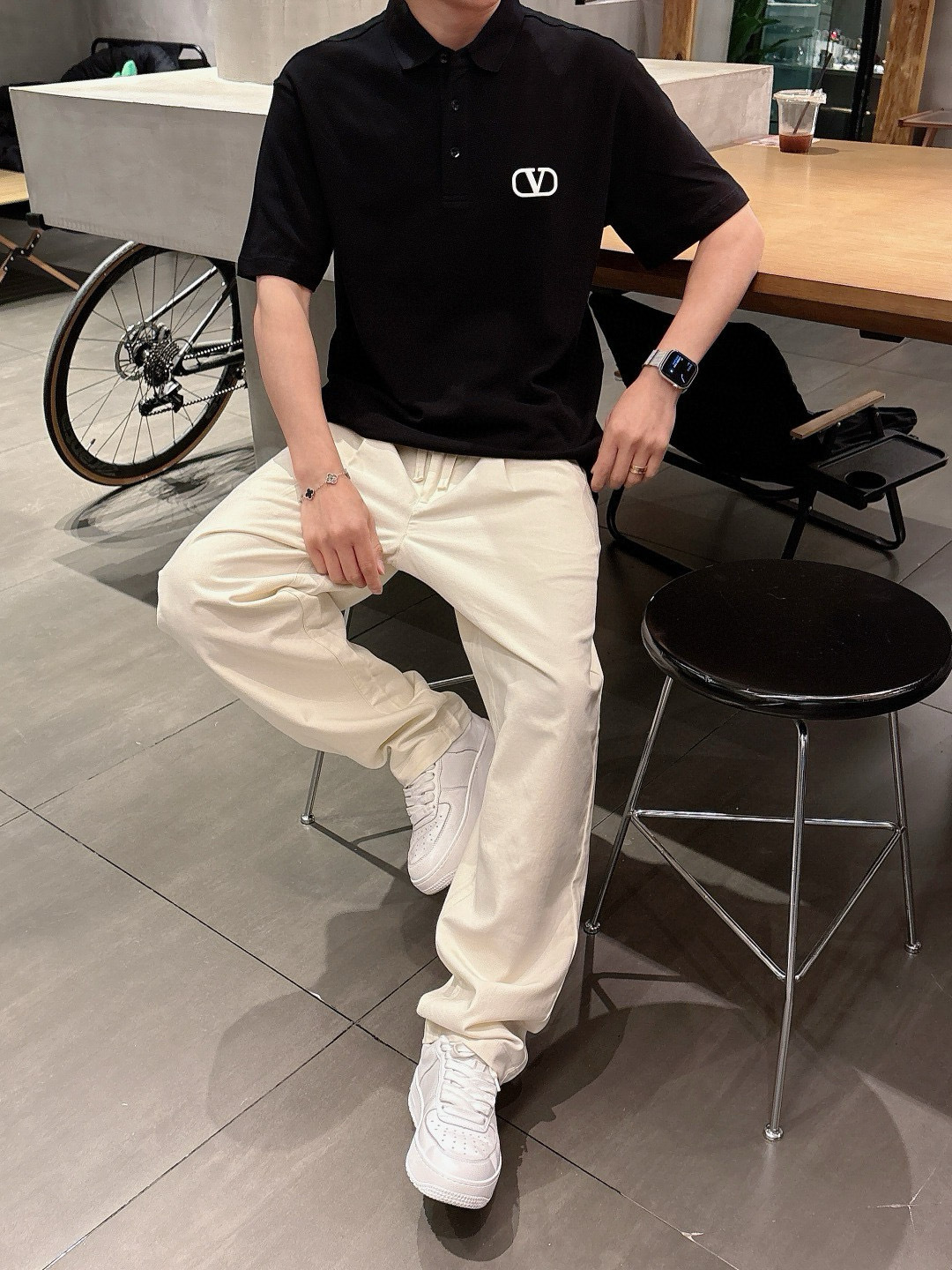 VLTN   2025春夏系列翻领T恤尺码：M-3XL 微阔版型P.S：385克重棉四角珠地面料，面料布
