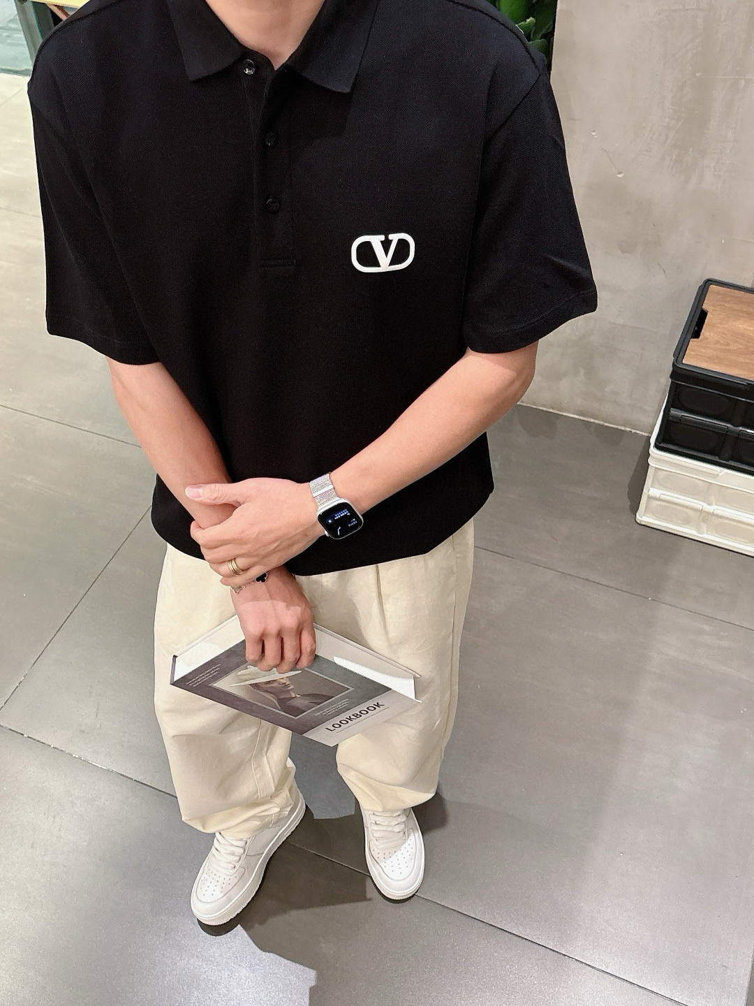 VLTN   2025春夏系列翻领T恤尺码：M-3XL 微阔版型P.S：385克重棉四角珠地面料，面料布