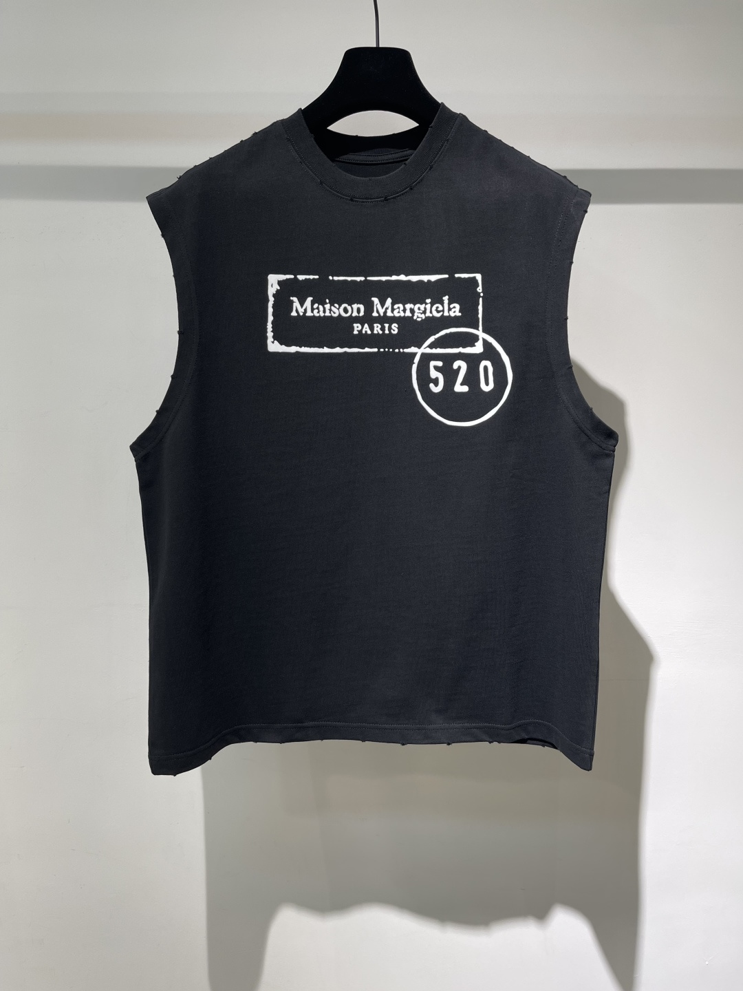 2025春夏新款马吉拉磨破坎肩背心XS-XL 黑白杏三色