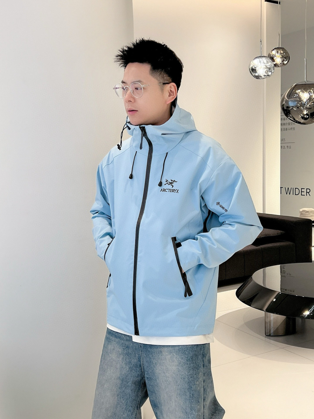 始祖鸟 2025秋季新款夹克外套，秀场新品‼品相非常完美，舒适保暖，三标齐全色泽饱满诱人，非常出彩的设计