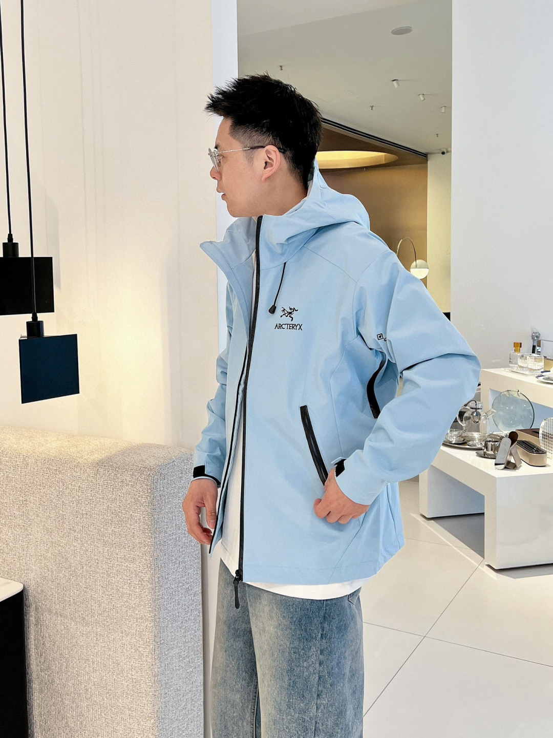 始祖鸟 2025秋季新款夹克外套，秀场新品‼品相非常完美，舒适保暖，三标齐全色泽饱满诱人，非常出彩的设计