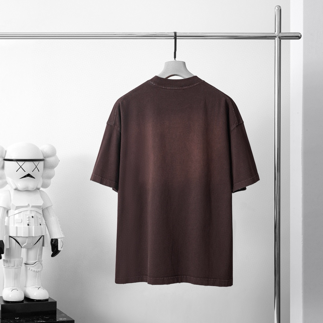 品牌：WANG季度：2025秋冬颜色：黑色 冷卡其 咖色尺码：S-XXL版型：宽松版 短袖T重量：390