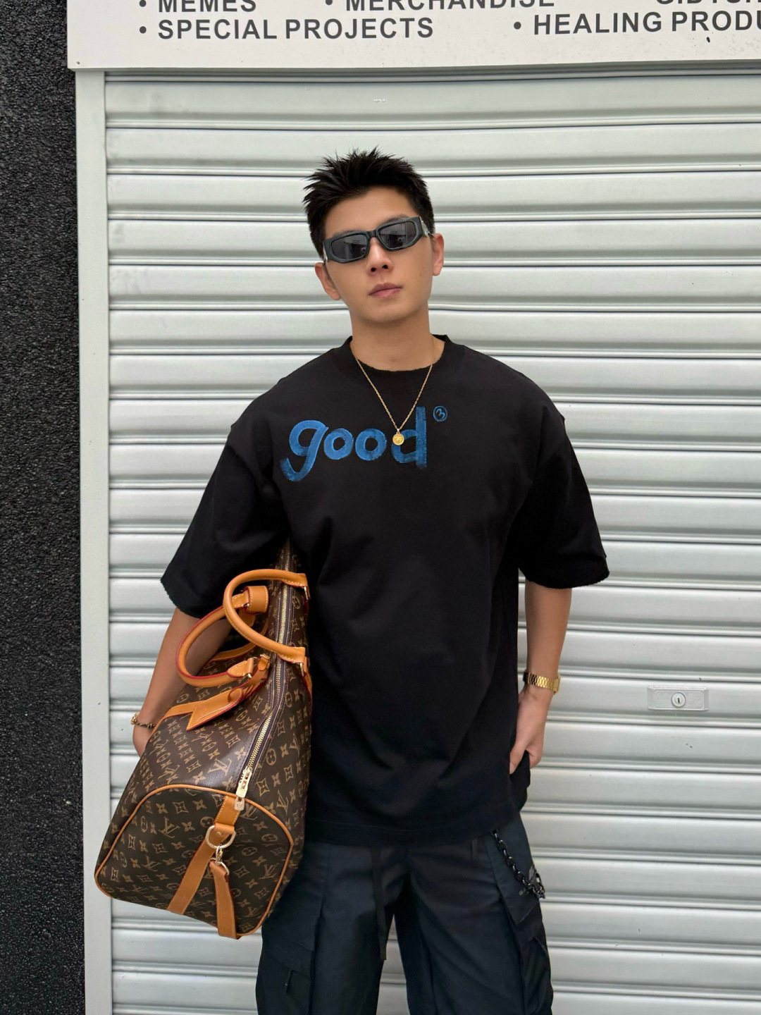 新款秋冬高克重T恤🆕颜色：黑，白码数：XS-XL款号：52110