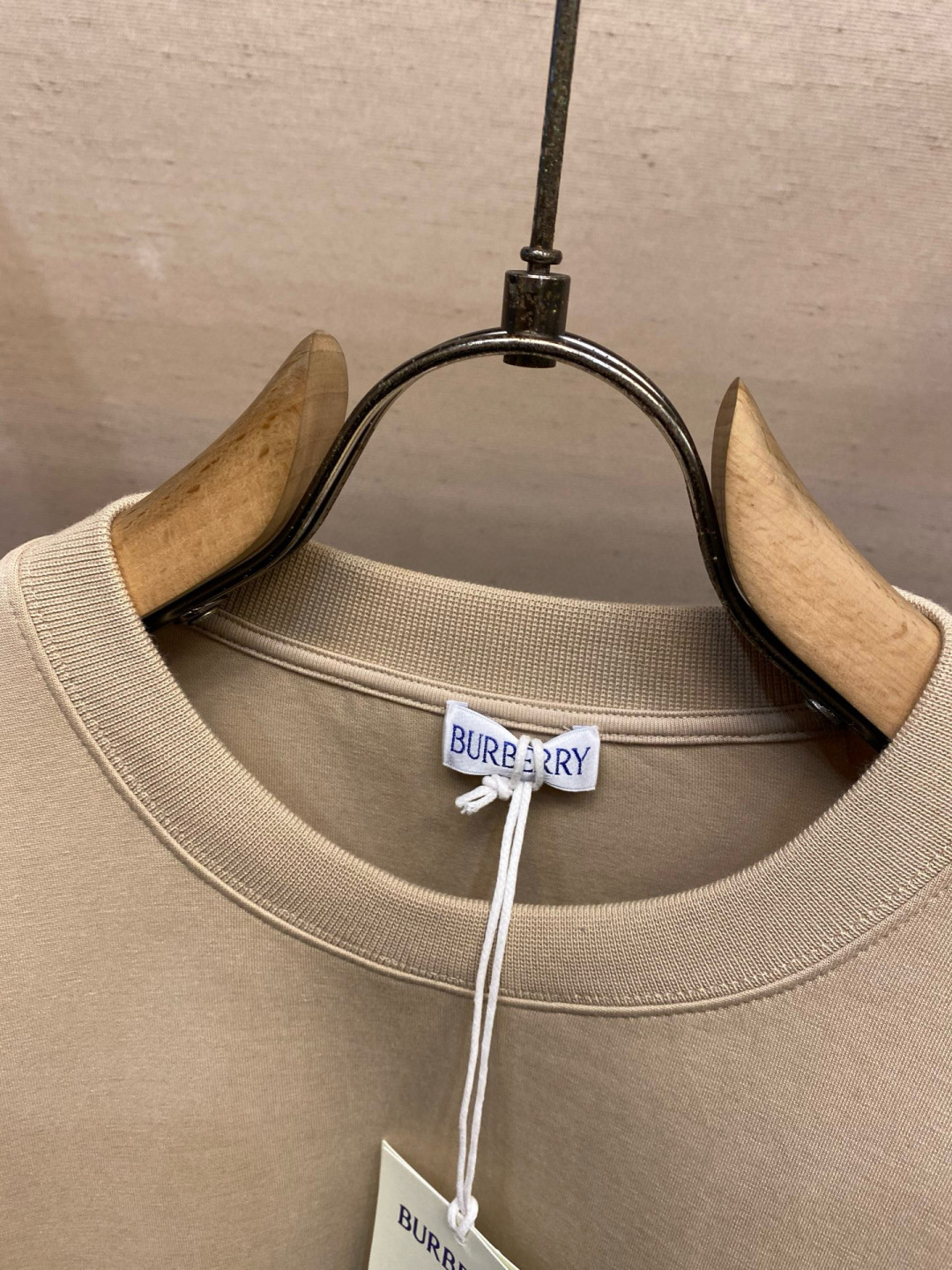 BBR，25秋冬新季新品到货 设计圆领卫衣 品质高新质感液氨空气棉 亲肤软滑 新元素专柜官网热推产品 顶