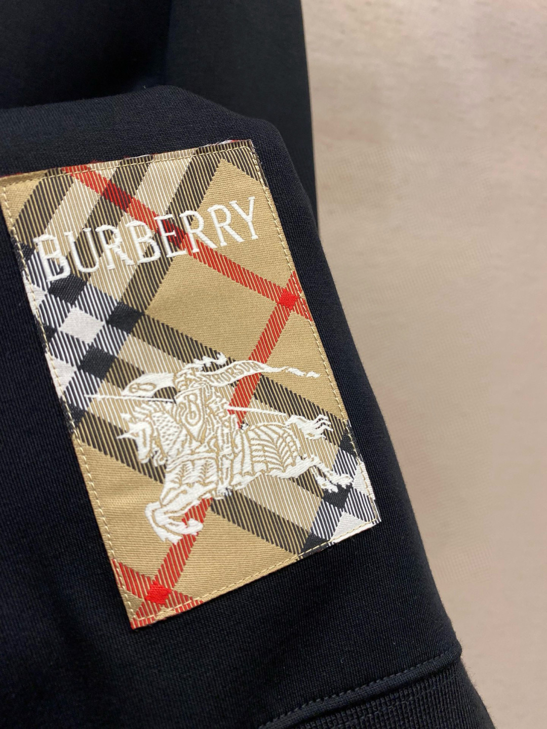 BBR，25秋冬新季新品到货 设计圆领卫衣 品质高新质感液氨空气棉 亲肤软滑 新元素专柜官网热推产品 顶