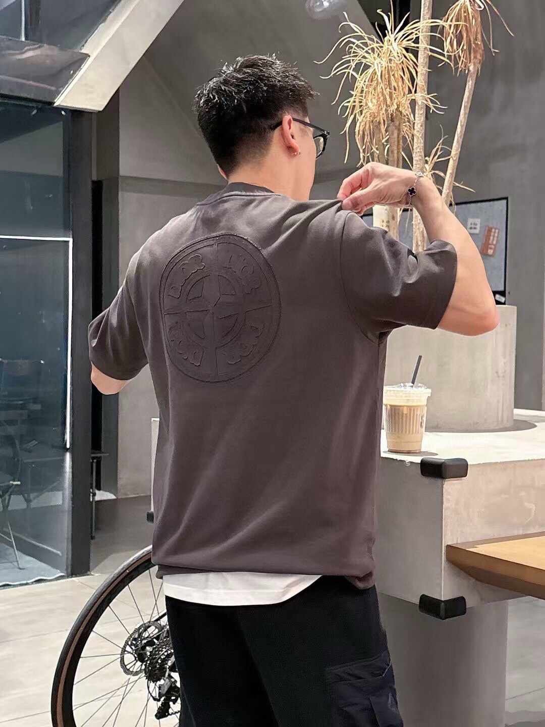 Dio 2025秋冬短袖系列尺码: M-3XL版型：微阔版型克重：270克重成份：碳素磨毛罗马棉平纹面料