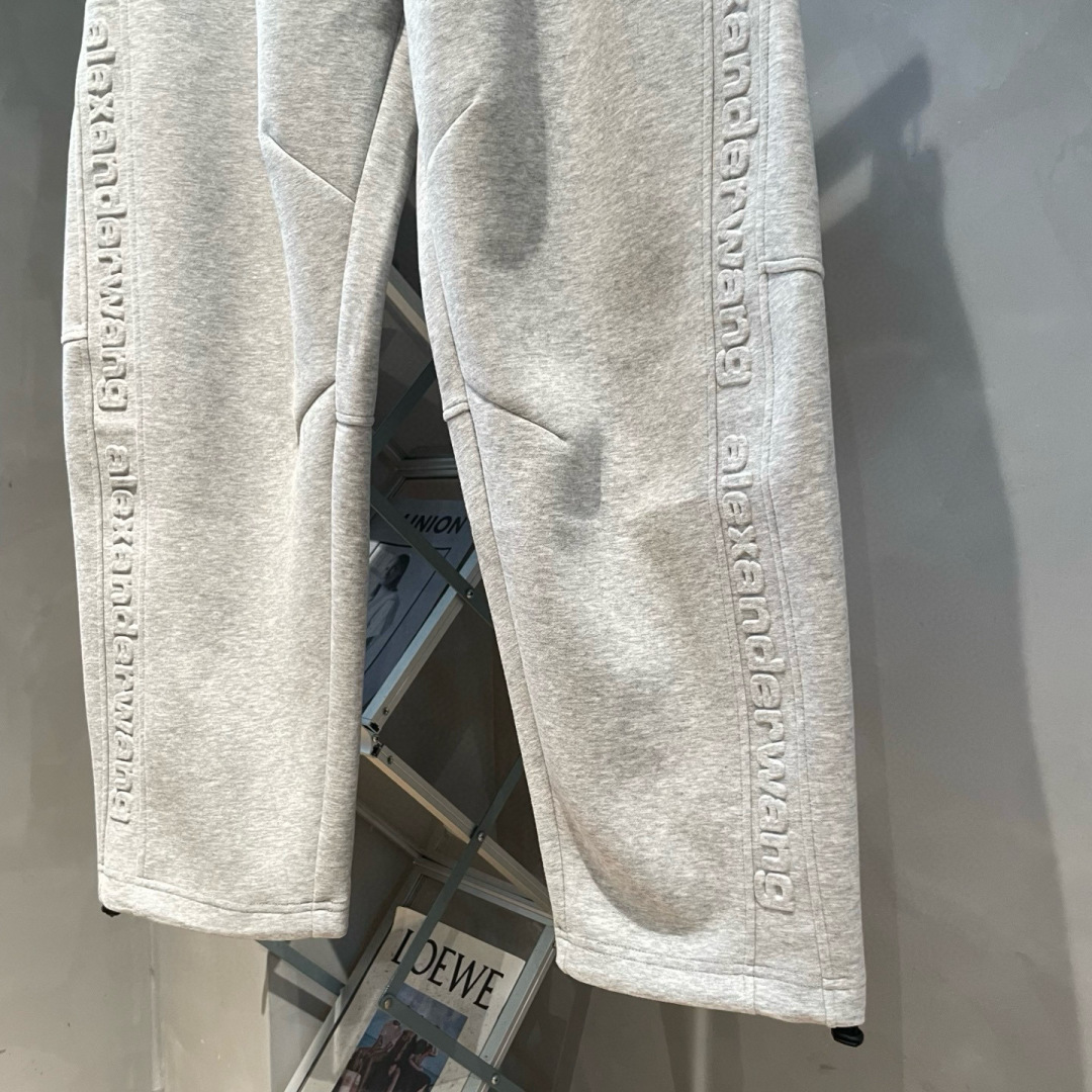 Alexander🌟秋冬新款设计感潮流直筒休闲裤🆕采用优质面料，具有质感，松紧腰带设计，超级时尚洋气！码