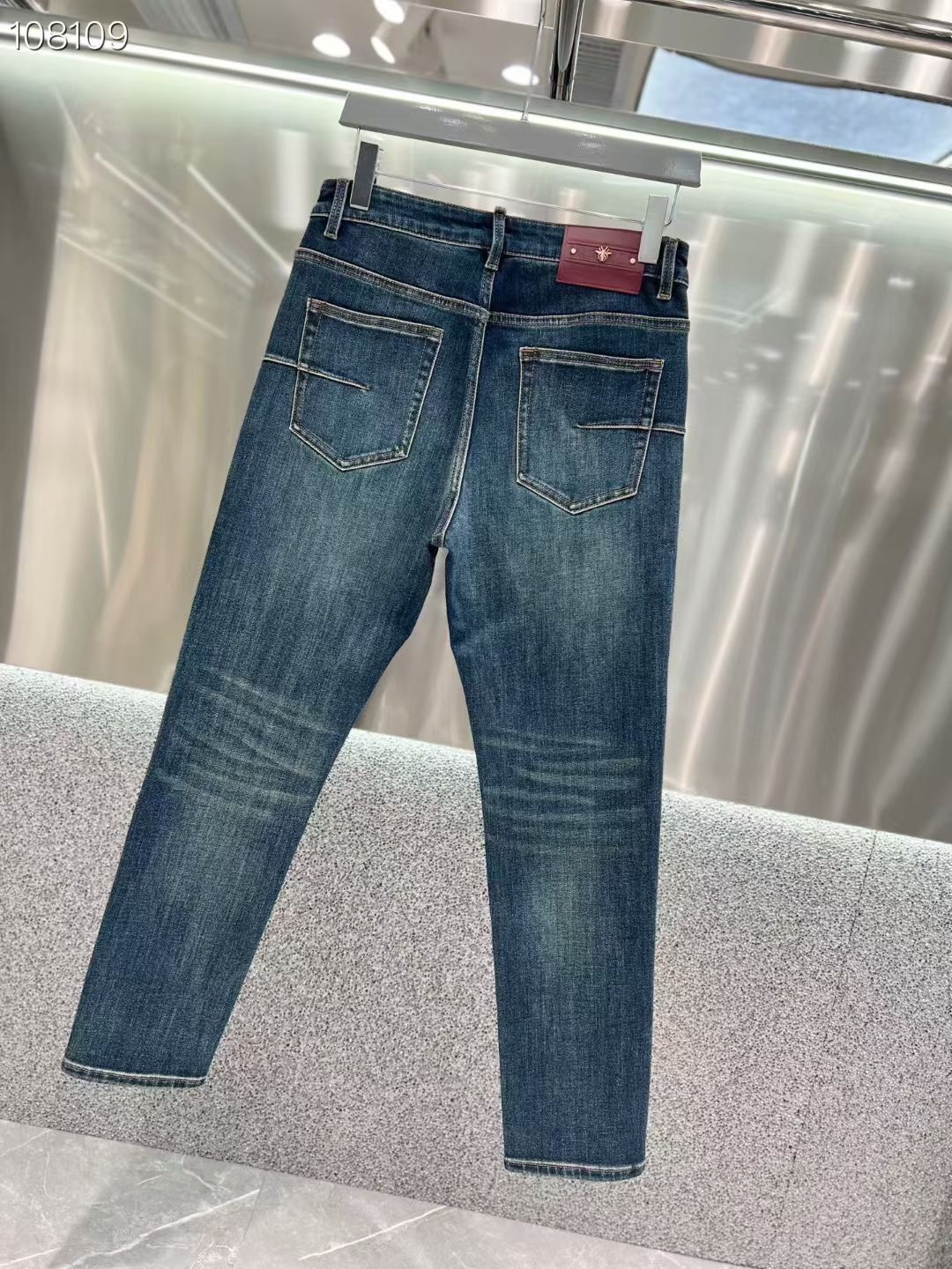 D家𝟐𝟎𝟐𝟓秋冬上新高订欧货牛仔 现货供应 高端精梳棉面料𝟏𝟓𝟖𝟗# 兰牛 码数: 𝟐𝟗-𝟑𝟖