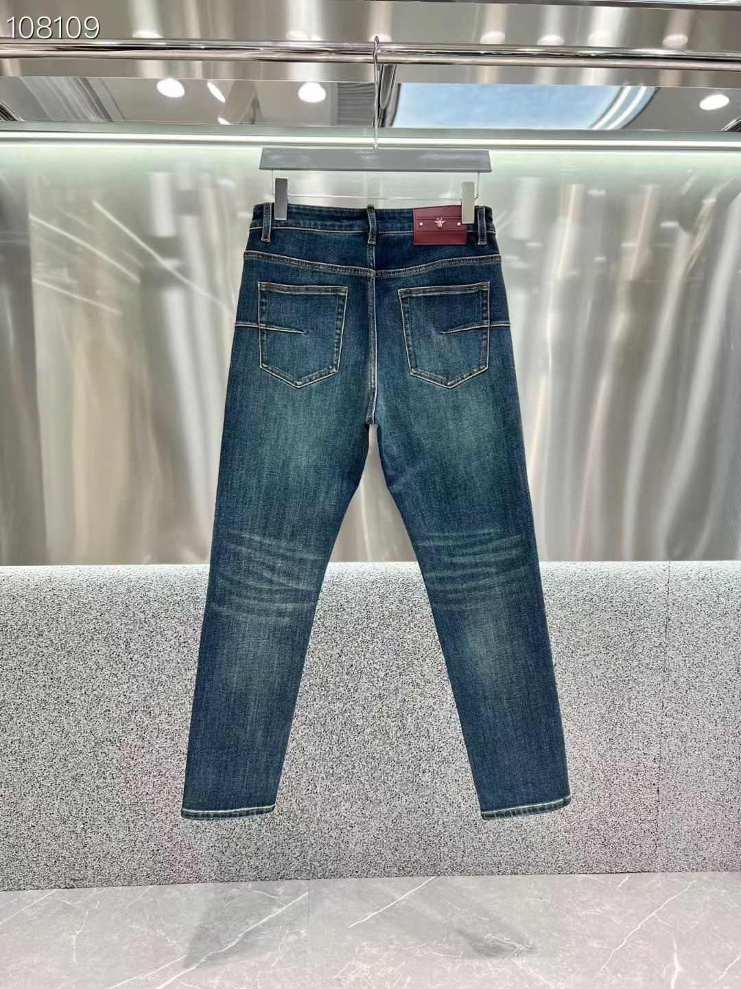 D家𝟐𝟎𝟐𝟓秋冬上新高订欧货牛仔 现货供应 高端精梳棉面料𝟏𝟓𝟖𝟗# 兰牛 码数: 𝟐𝟗-𝟑𝟖