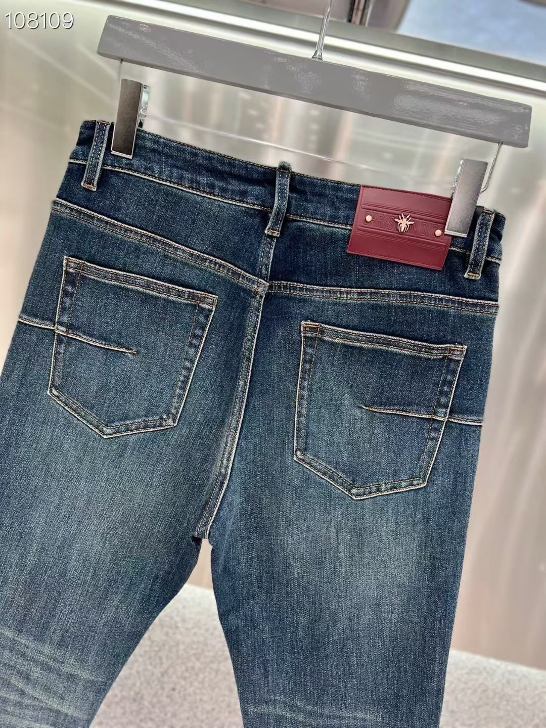 D家𝟐𝟎𝟐𝟓秋冬上新高订欧货牛仔 现货供应 高端精梳棉面料𝟏𝟓𝟖𝟗# 兰牛 码数: 𝟐𝟗-𝟑𝟖