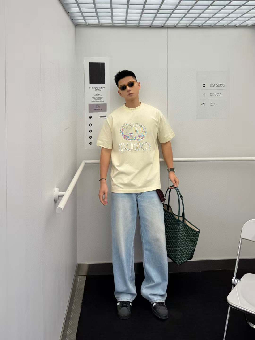 GUCC*2025秋季新款 个性字母logo印花 定制面料300g  短袖T恤  男女同款颜色：黑色 杏