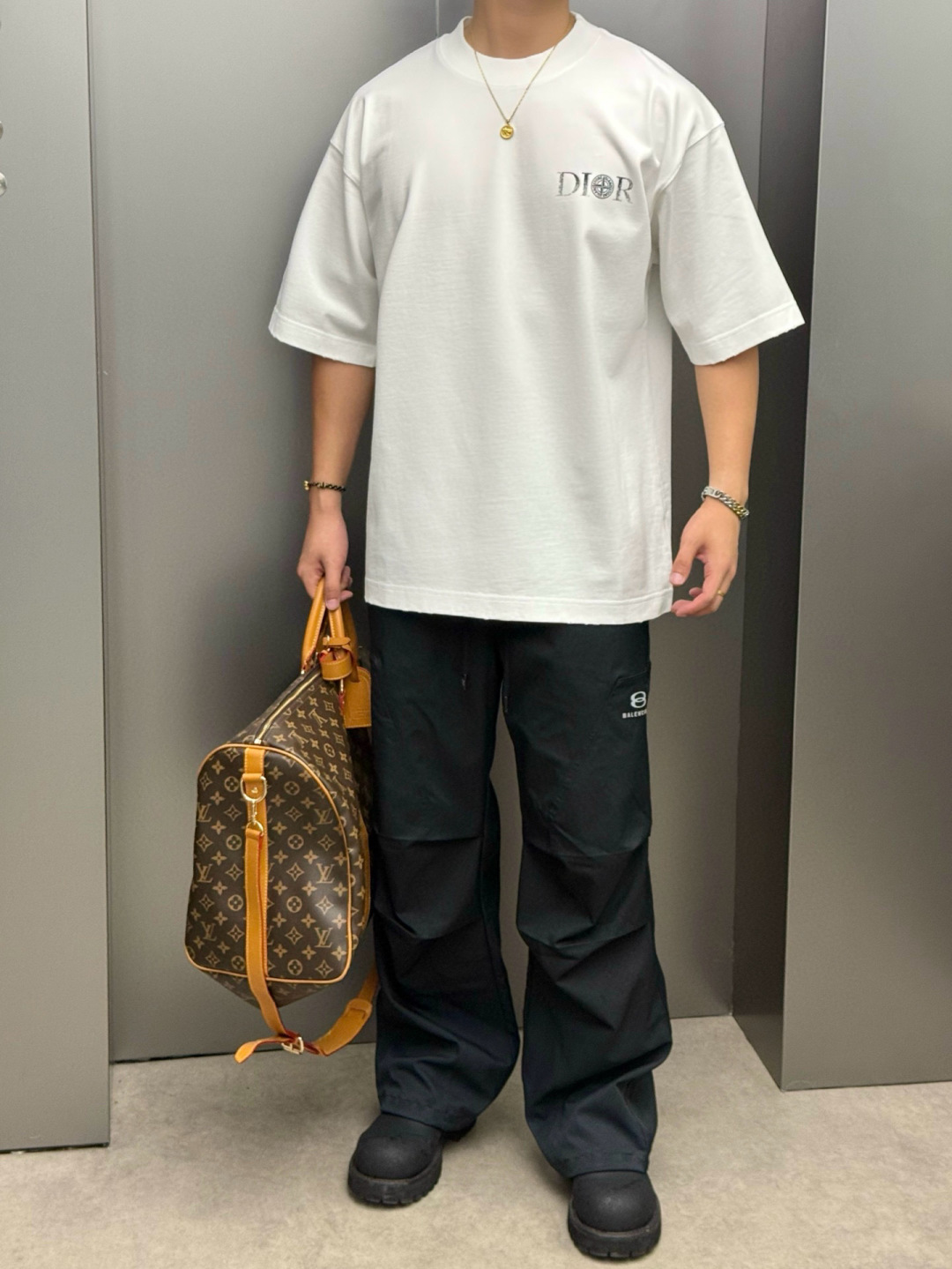新款秋冬高克重T恤🆕颜色：黑，白码数：XS-XL款号：52099