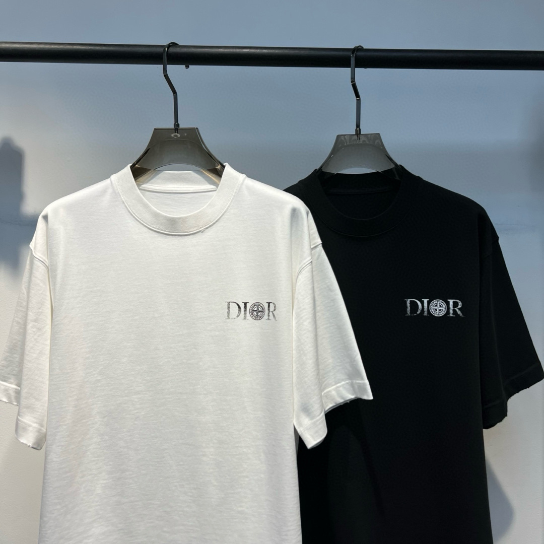 新款秋冬高克重T恤🆕颜色：黑，白码数：XS-XL款号：52099