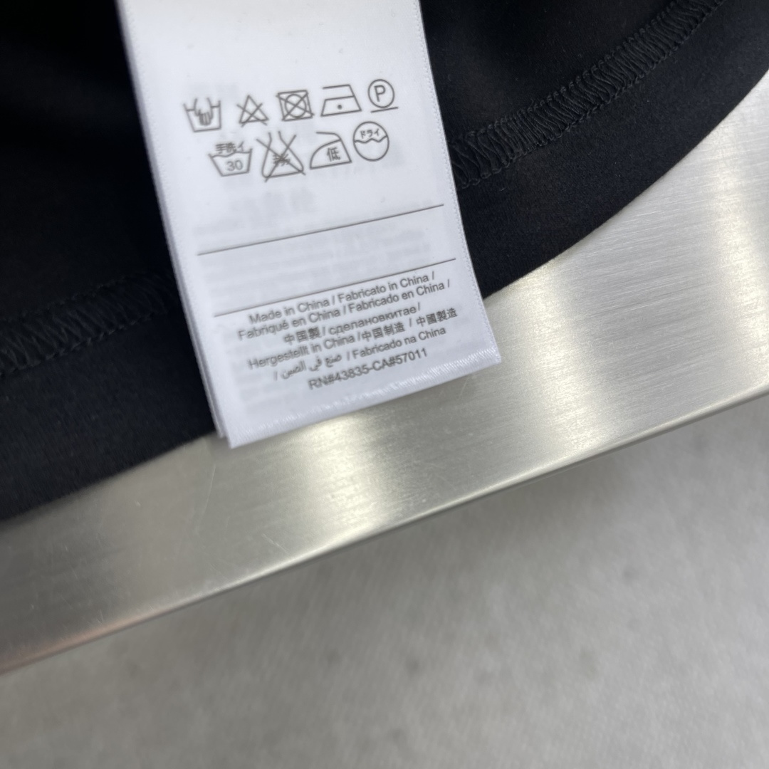 驴牌    2025秋冬长袖打底T恤码数：M-5XL  常规长袖T抗菌保暖棉。面料布面细腻，延展性强，光