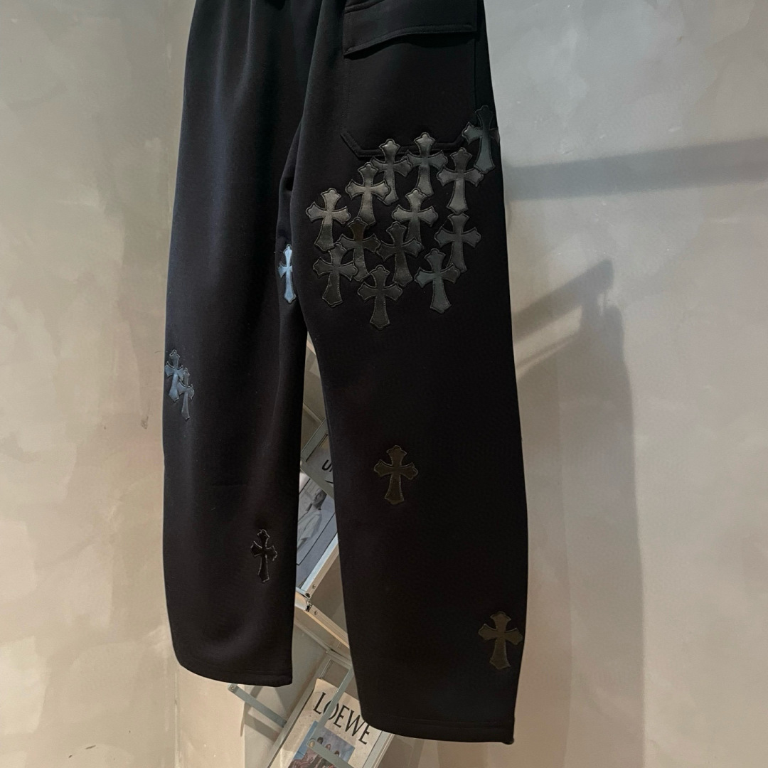 克罗心🌟秋冬新款设计感潮流直筒休闲裤🆕采用优质面料，具有质感，松紧腰带设计，超级时尚洋气！码数：S-3X