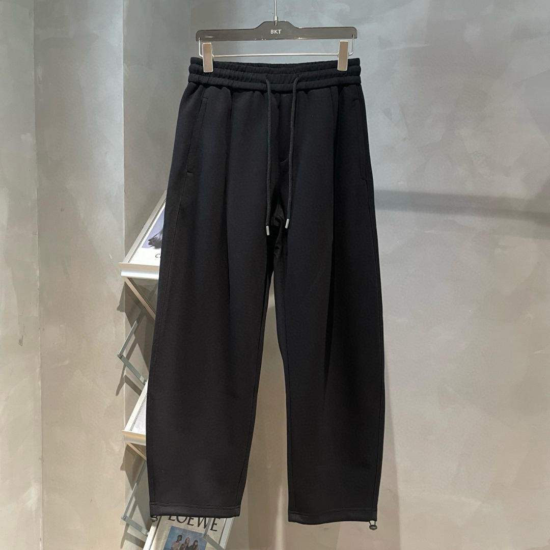 克罗心🌟秋冬新款设计感潮流直筒休闲裤🆕采用优质面料，具有质感，松紧腰带设计，超级时尚洋气！码数：S-3X