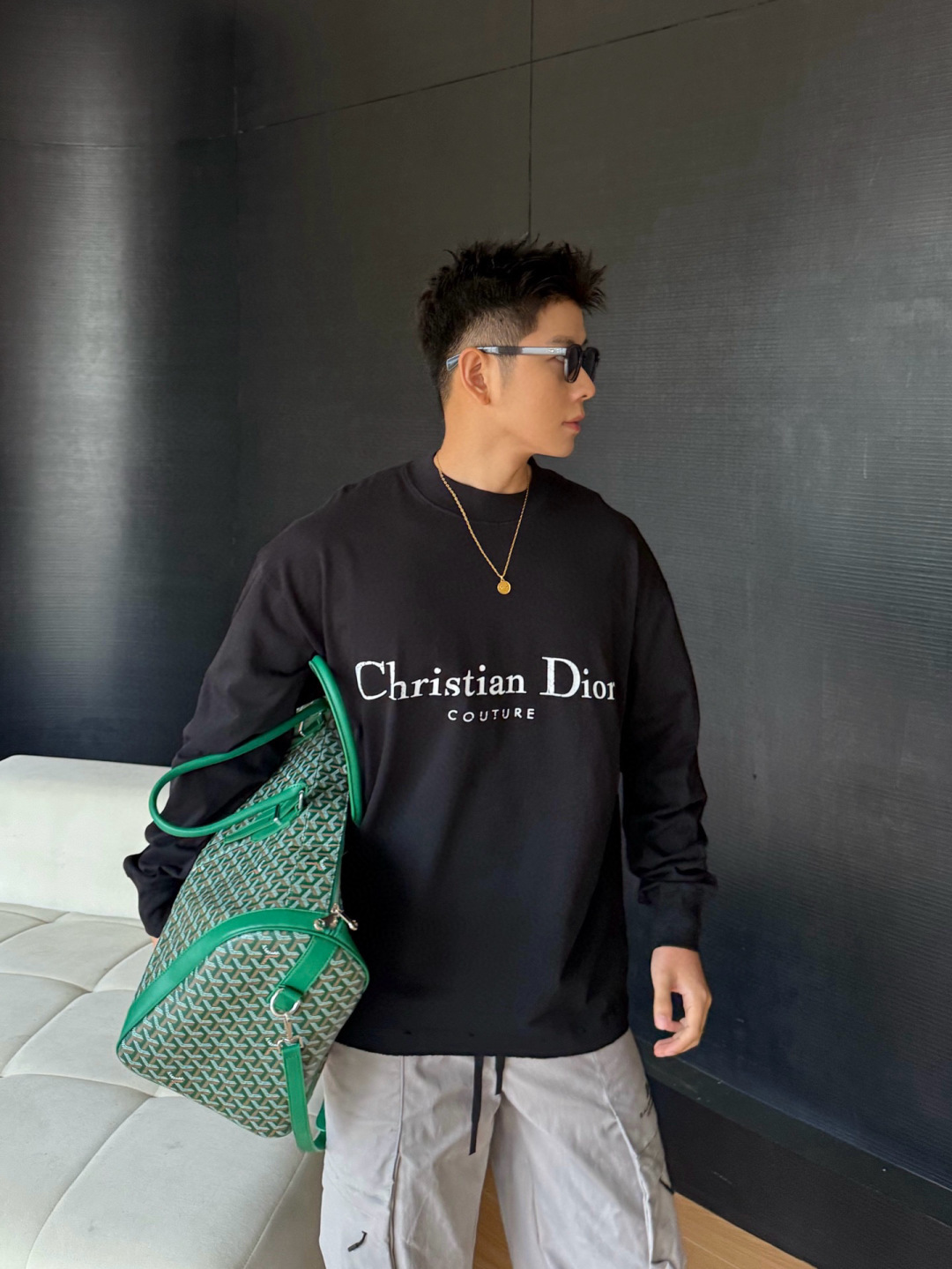 新款秋冬长袖🆕颜色：黑，白码数：S-XL款号：7002