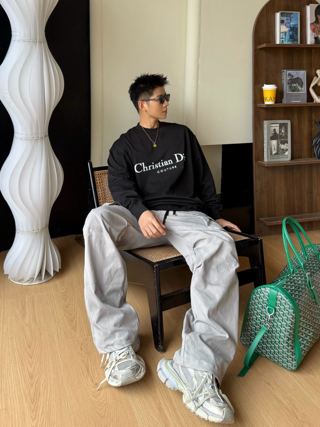 新款秋冬长袖🆕颜色：黑，白码数：S-XL款号：7002