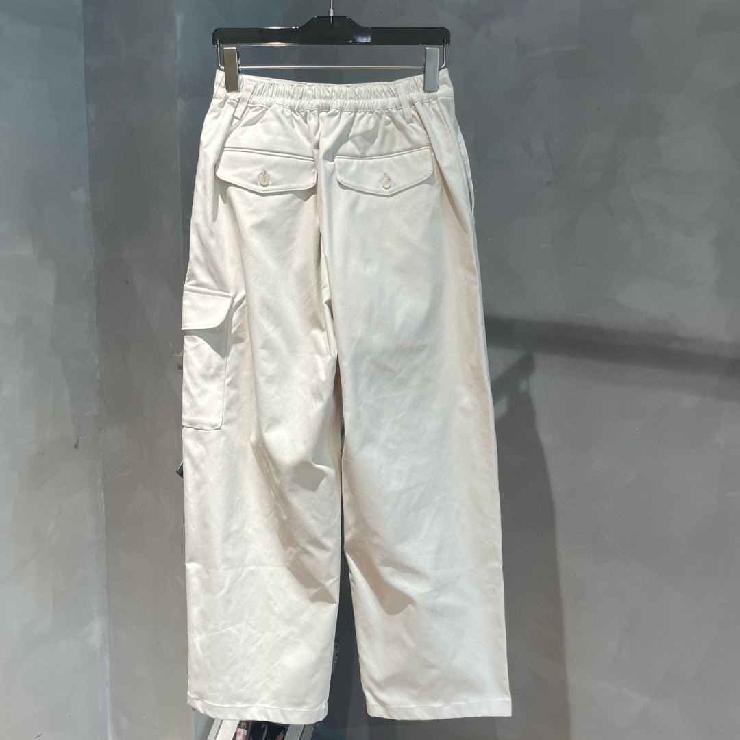 JIL🌟早秋新款休闲工装裤🆕采用优质面料，具有质感，超级时尚洋气！码数：M-XL男女同款 （模特185 