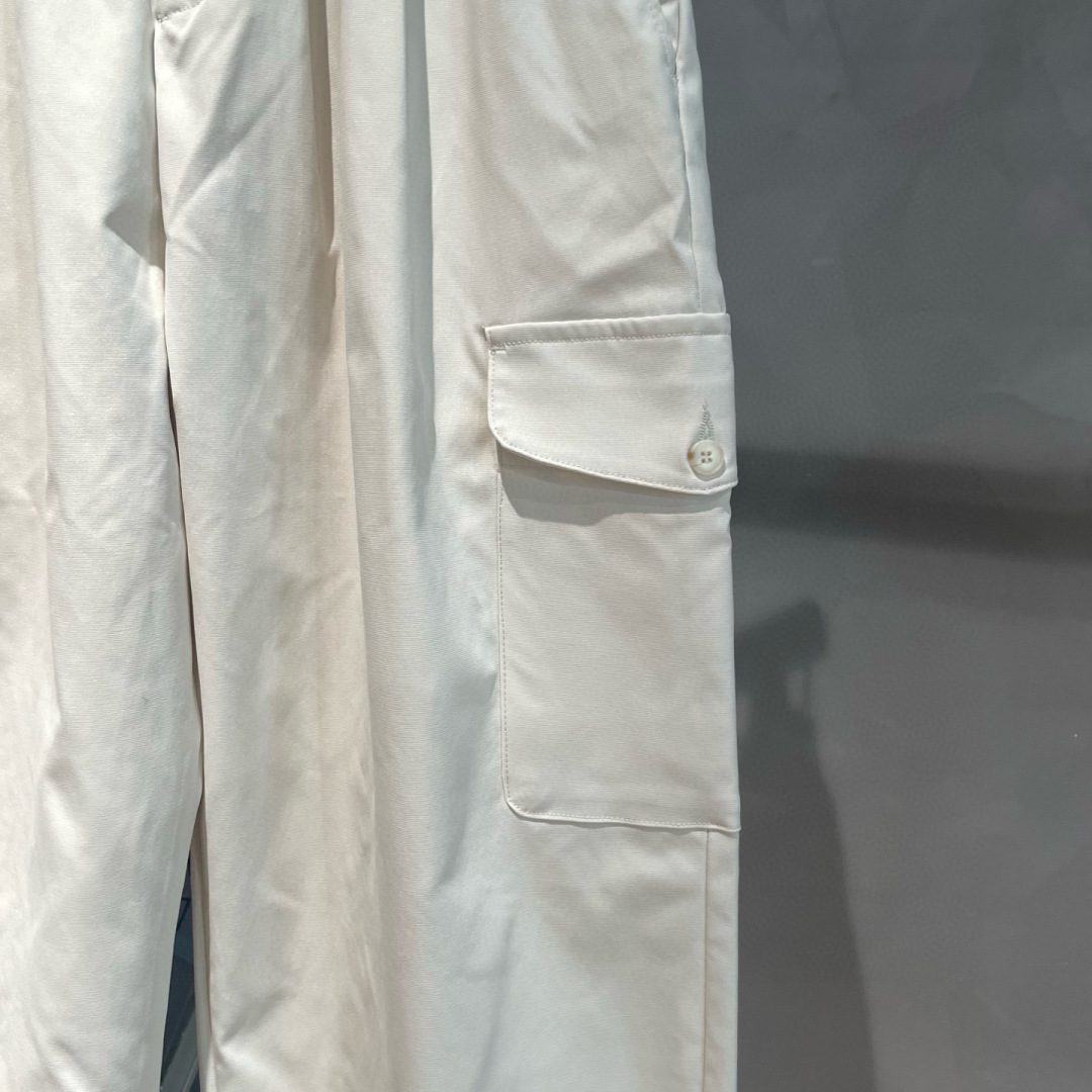 JIL🌟早秋新款休闲工装裤🆕采用优质面料，具有质感，超级时尚洋气！码数：M-XL男女同款 （模特185 