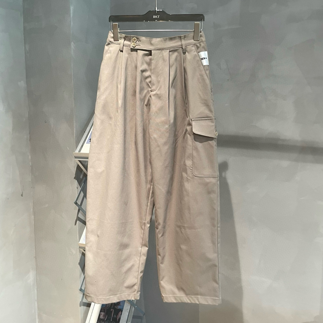 JIL🌟早秋新款休闲工装裤🆕采用优质面料，具有质感，超级时尚洋气！码数：M-XL男女同款 （模特185 