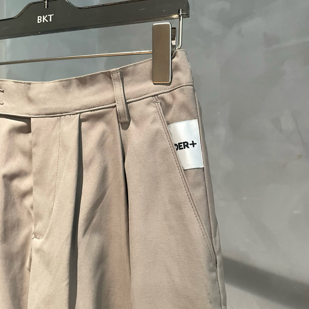 JIL🌟早秋新款休闲工装裤🆕采用优质面料，具有质感，超级时尚洋气！码数：M-XL男女同款 （模特185 