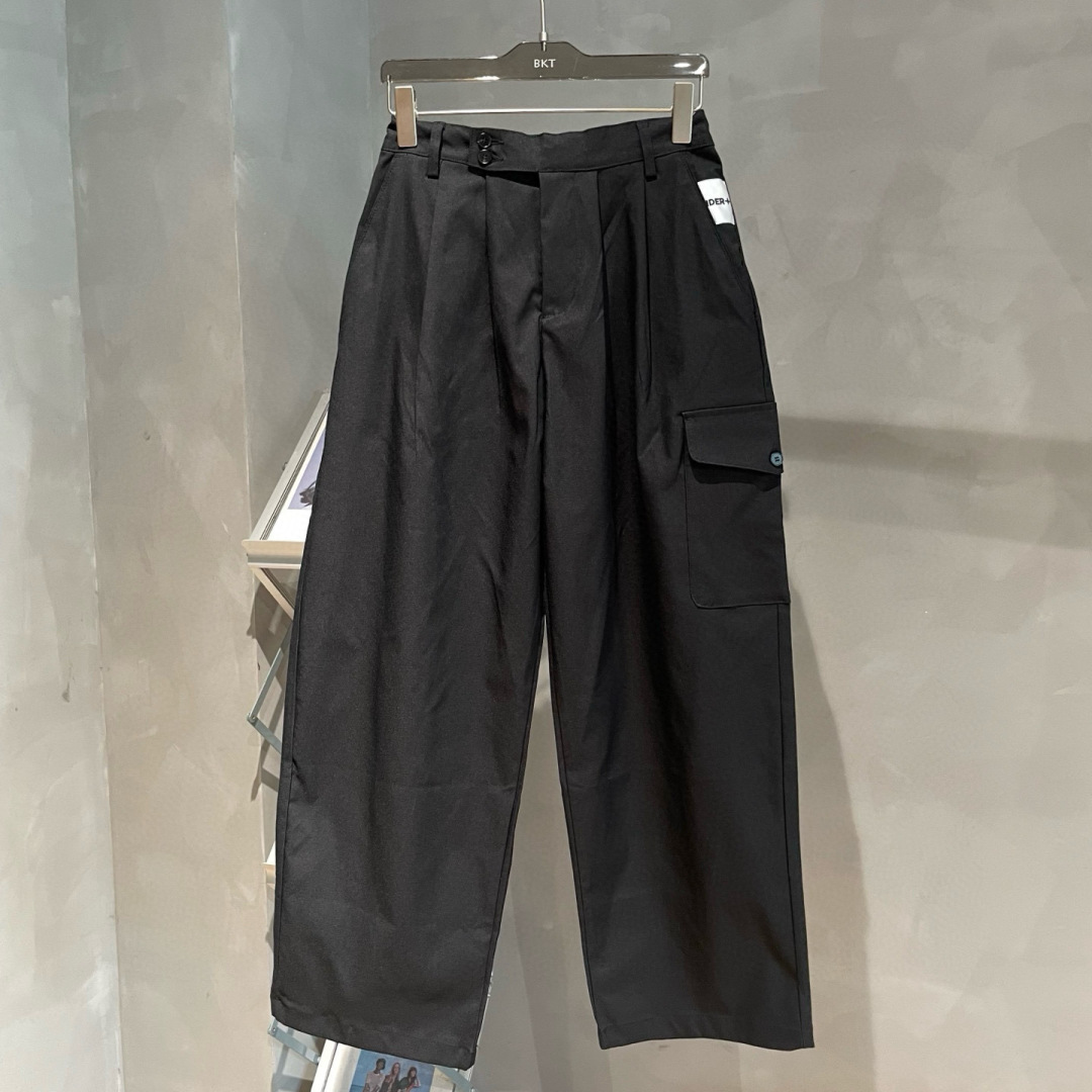 JIL🌟早秋新款休闲工装裤🆕采用优质面料，具有质感，超级时尚洋气！码数：M-XL男女同款 （模特185 