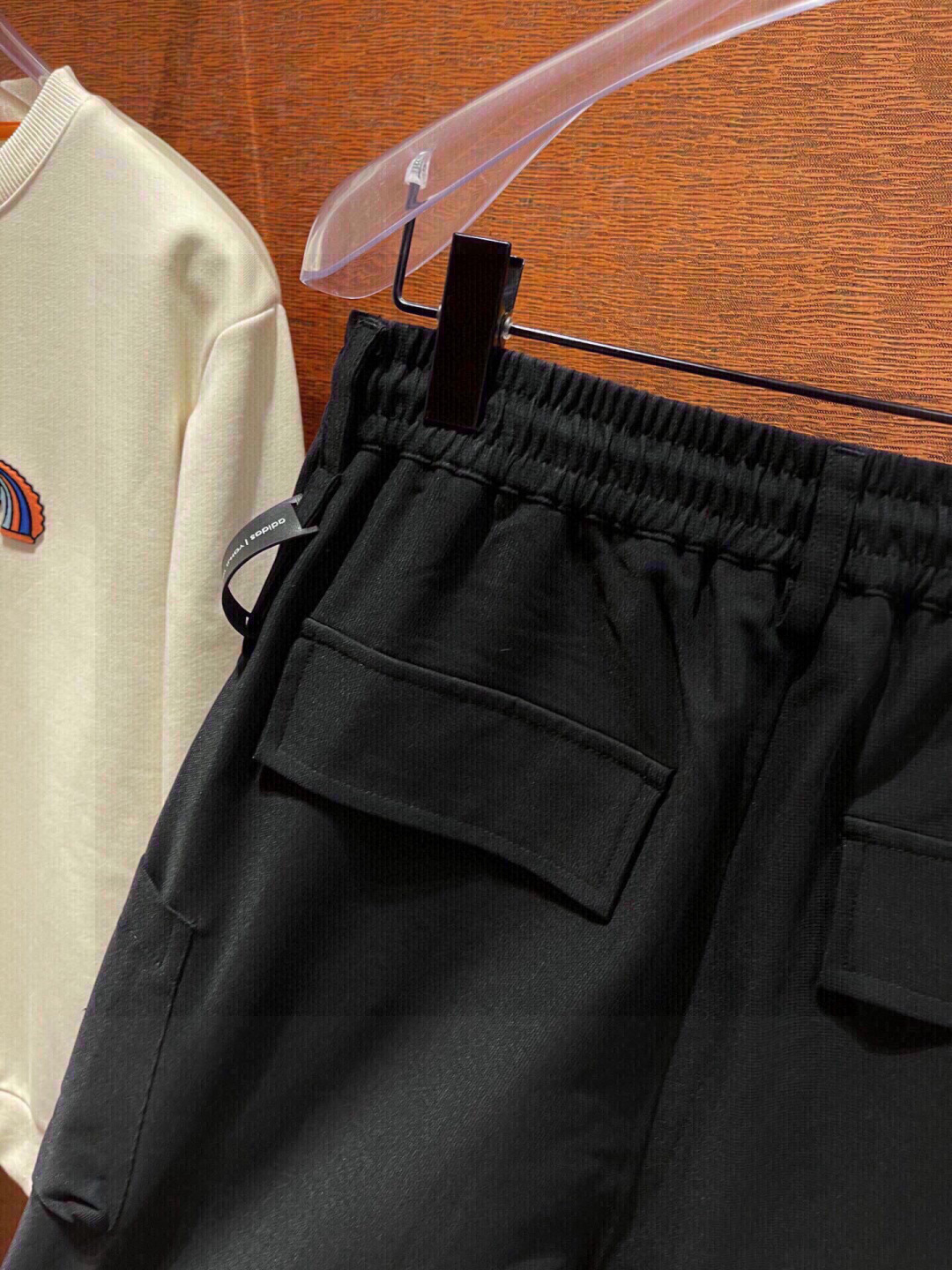 秋季新款Y-3 新款多口袋设计男士暗黑休闲束脚工装裤！贸易公司渠道稀出，同步官网发售，代购价格3699R