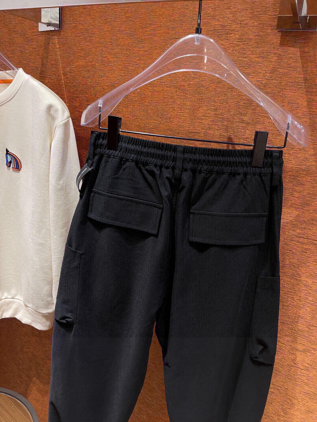 秋季新款Y-3 新款多口袋设计男士暗黑休闲束脚工装裤！贸易公司渠道稀出，同步官网发售，代购价格3699R