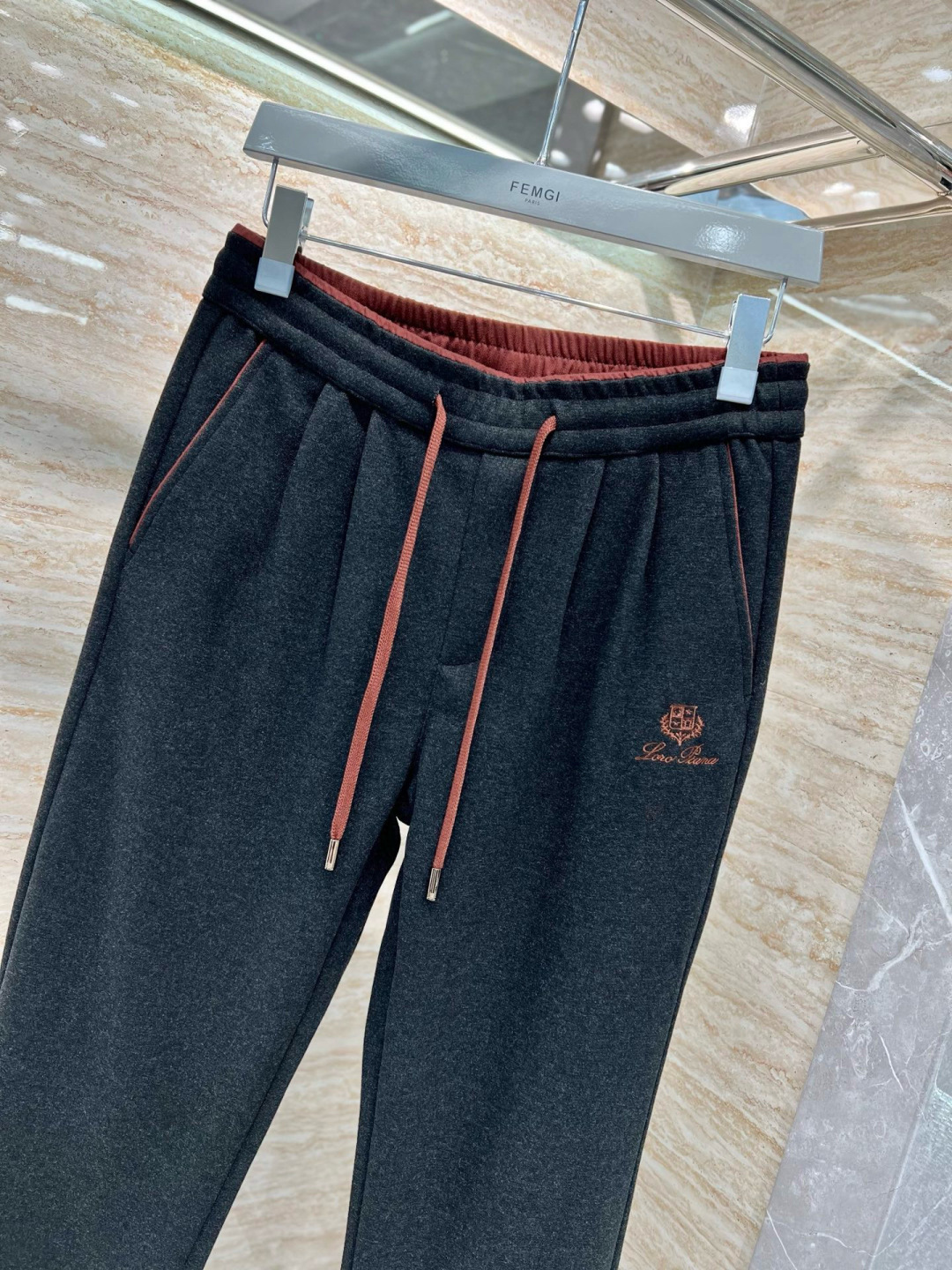 lP🆕 𝟏𝟗𝟖𝟎秋冬上新高订轻奢休闲裤 现货供应 天丝+桑蚕丝+羊毛面料 抗皱免烫 舒适0压感 贴肤穿着