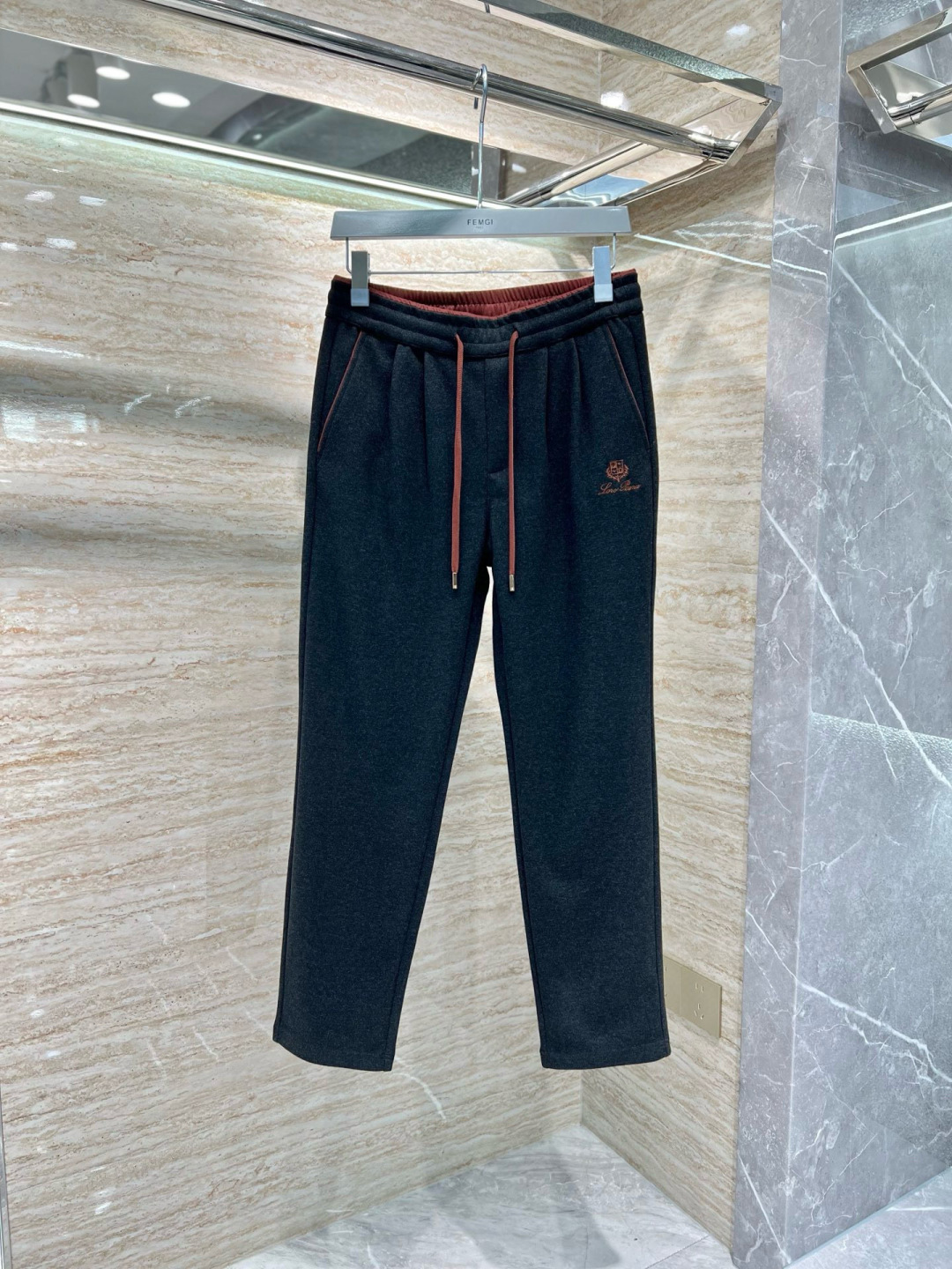 lP🆕 𝟏𝟗𝟖𝟎秋冬上新高订轻奢休闲裤 现货供应 天丝+桑蚕丝+羊毛面料 抗皱免烫 舒适0压感 贴肤穿着